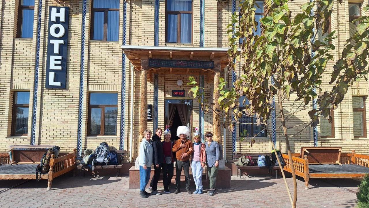 Sarbon Hotel Khiva Exterior foto